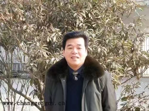 用创业书写人生传奇 ——记“河南好人″、“许昌十大新闻人物"、长葛市第八届政协委员张万平